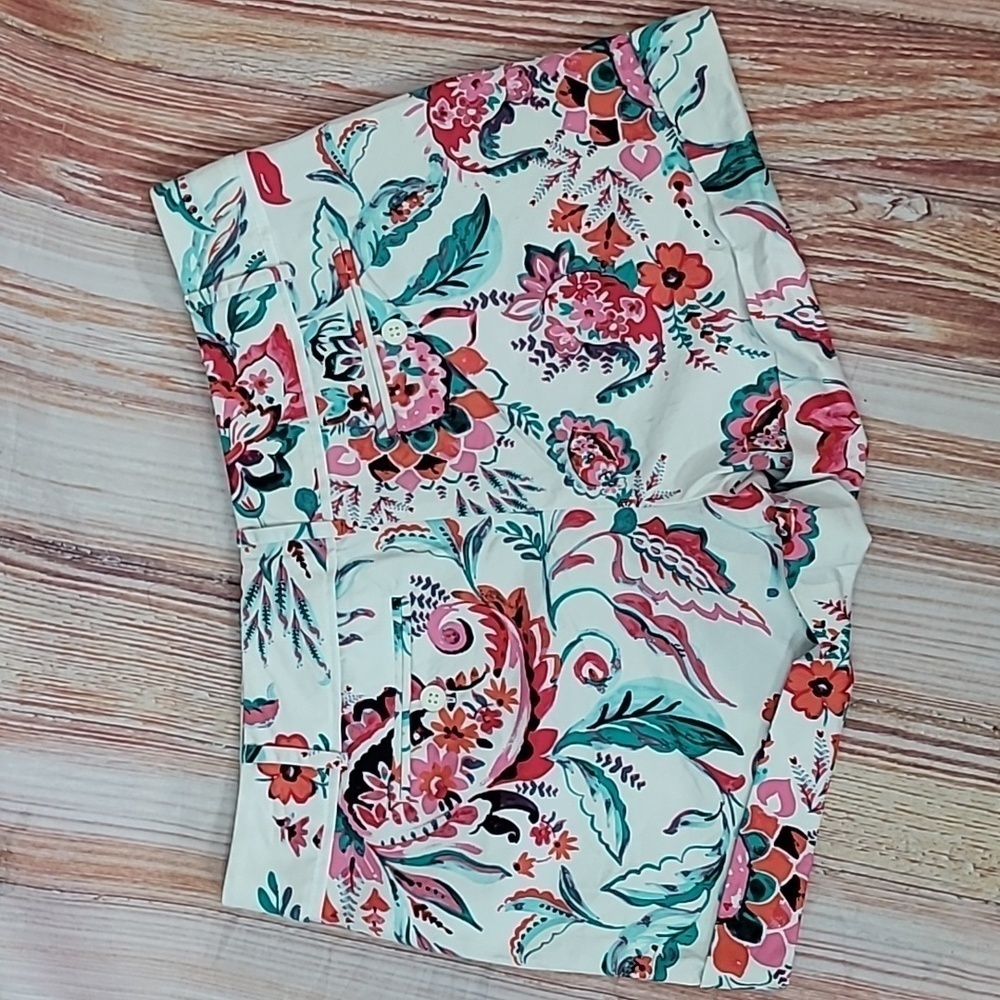 NY&CO 7th Avenue Design Studio Cuffed Shorts - Picture 7 of 11